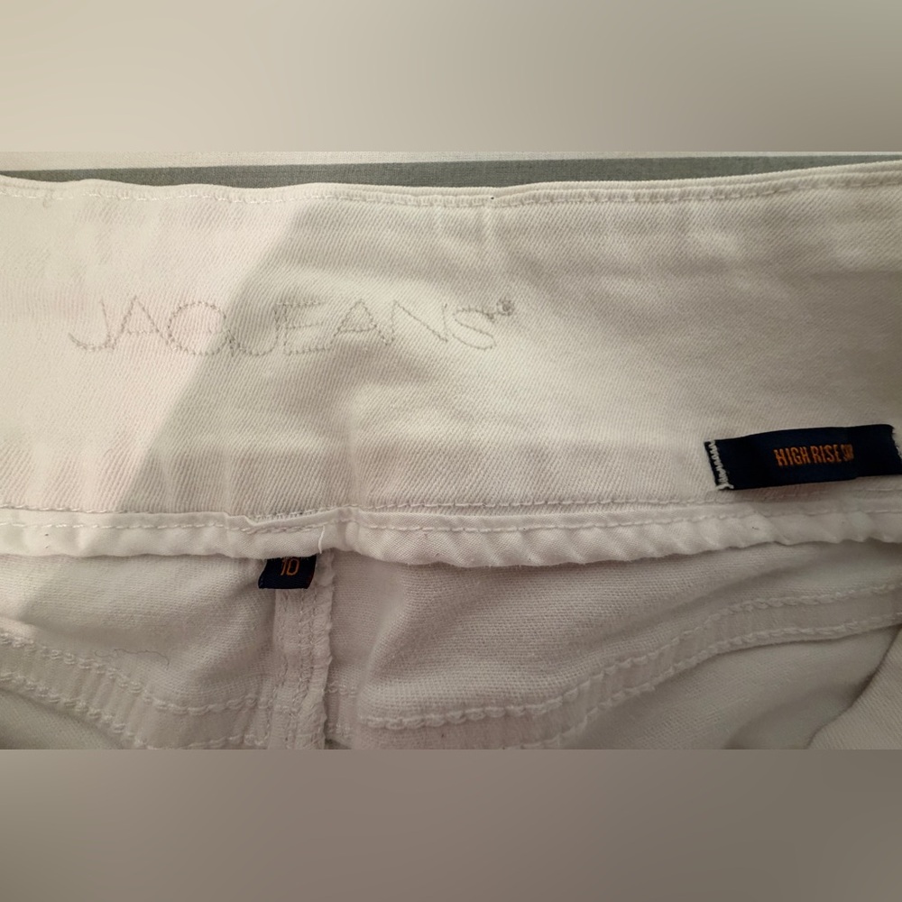 Jag Jeans - Pull On Sleek White Jeans, Size 10 - Picture 7 of 13